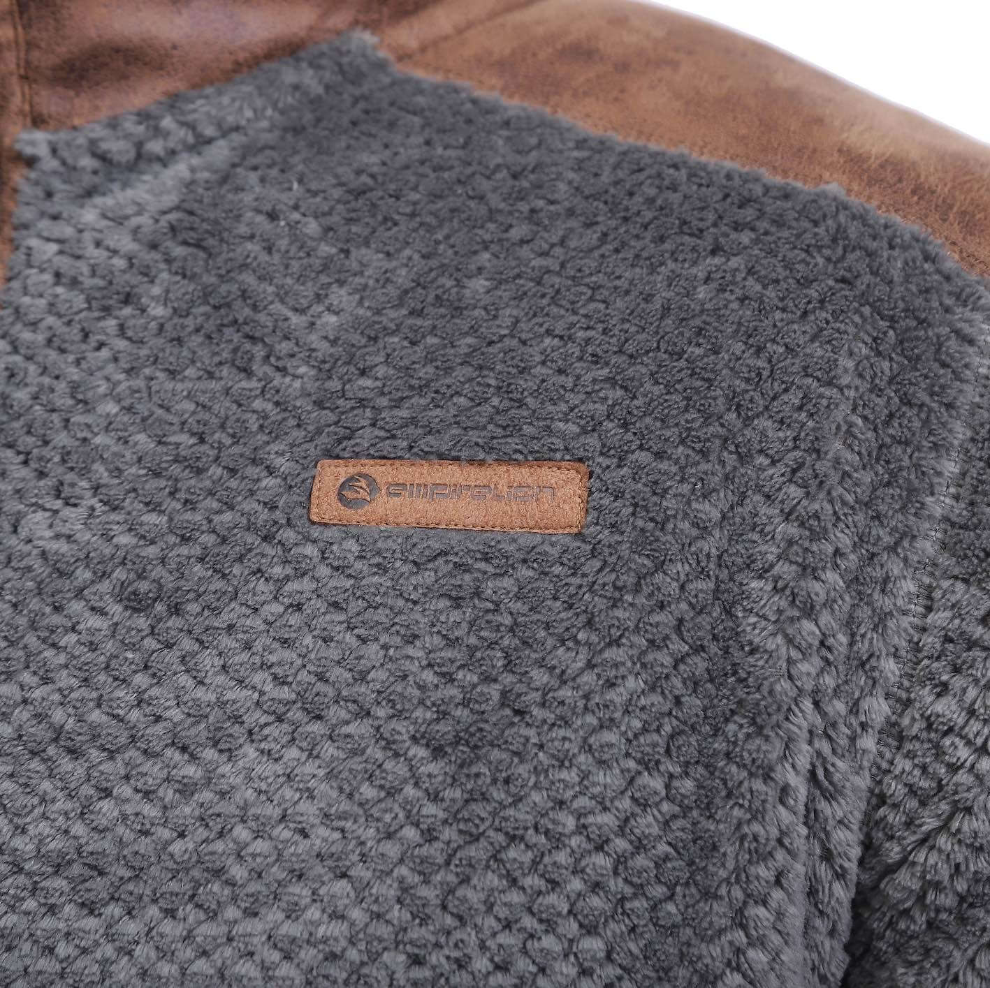 Кожаный значок