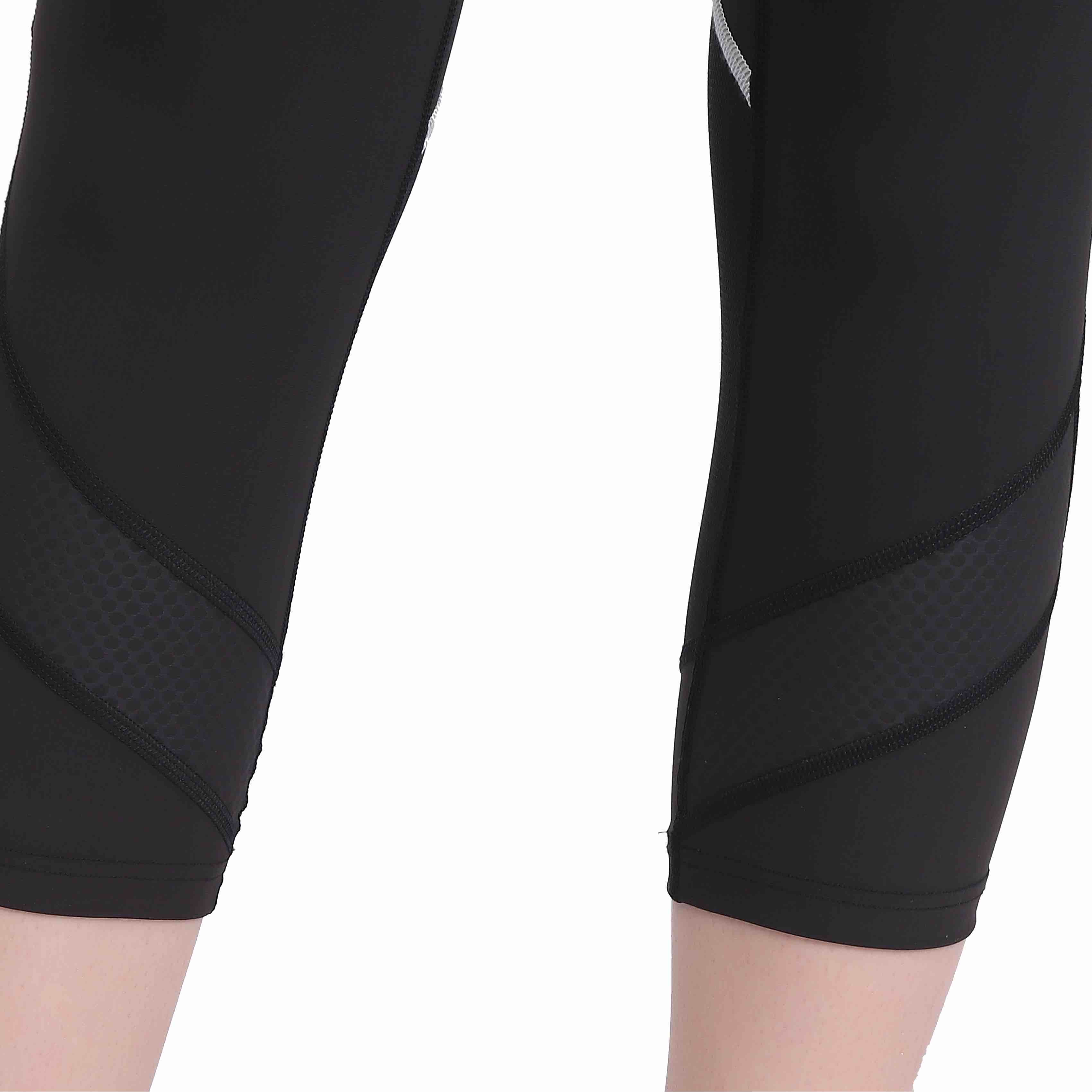 Тисненная панель