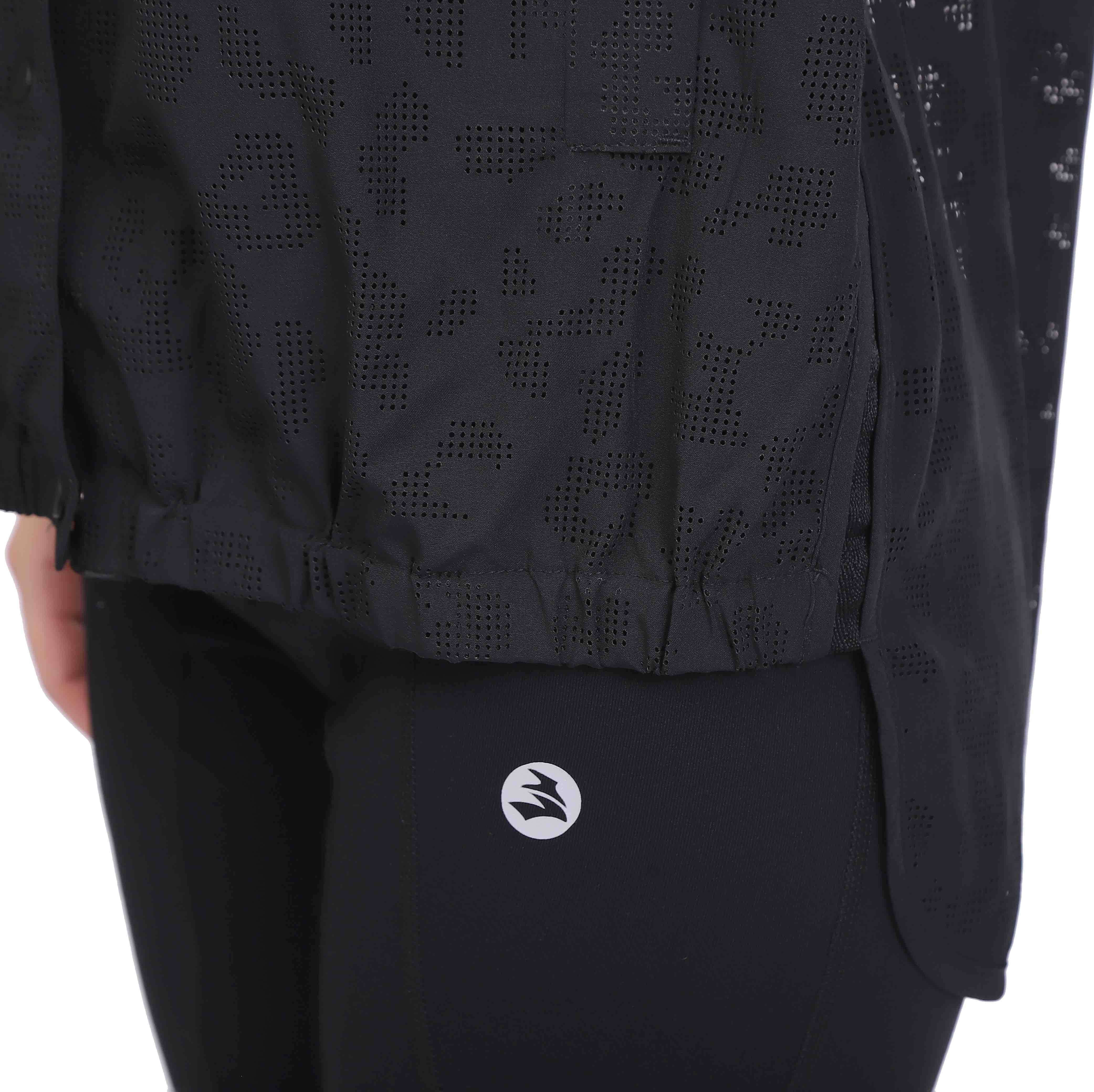 Хвоста назад