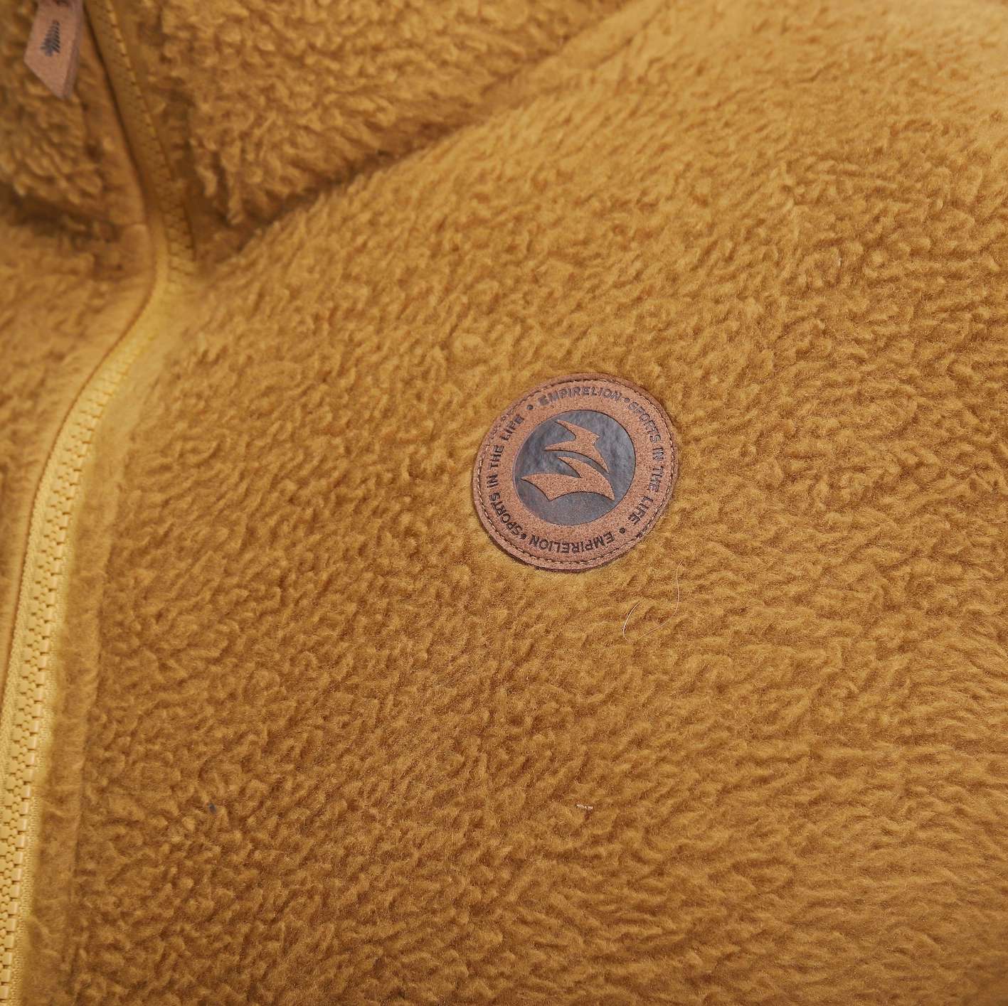 Кожаный значок