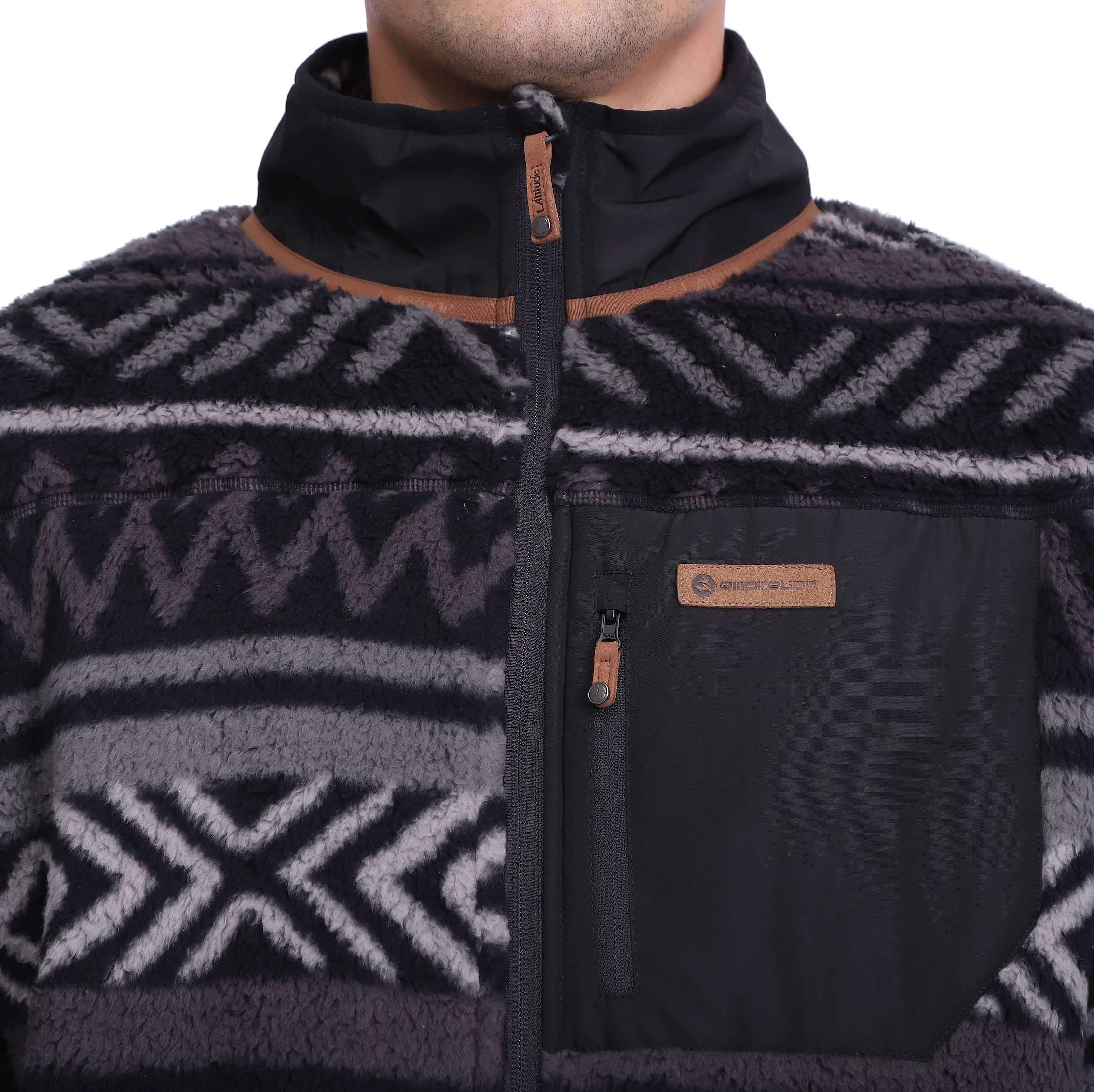 Корп -молния грудь