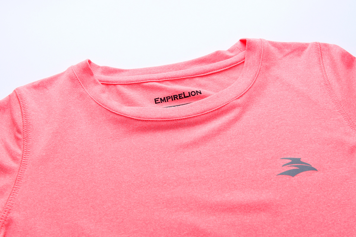 Шея экипажа со отражающим принтом логотипа