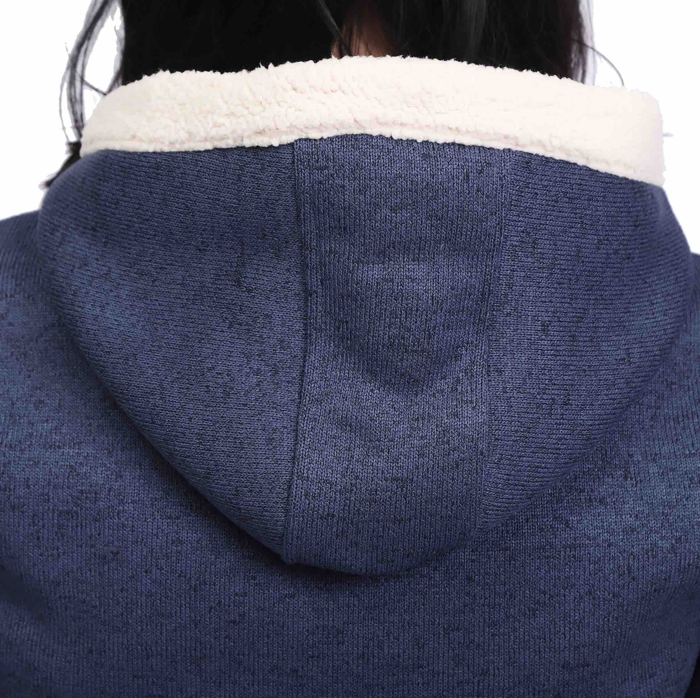 Толстовка с капюшоном